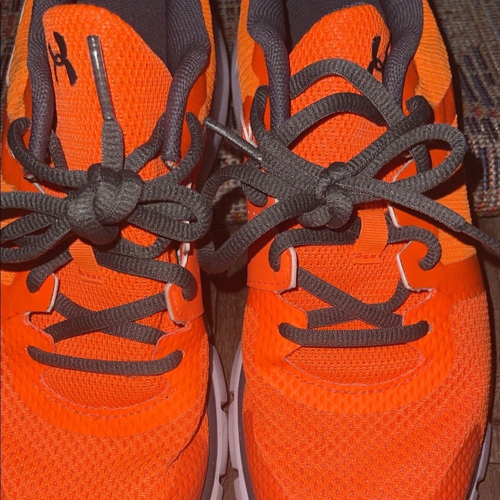 Boys Under Armour sneakers , like new size 5Y